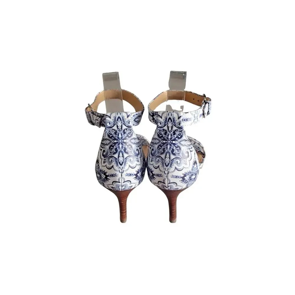 New $175 Women's 9M TALBOTS Trulli Blue White LEATHER Strappy Heel Sandal Floral